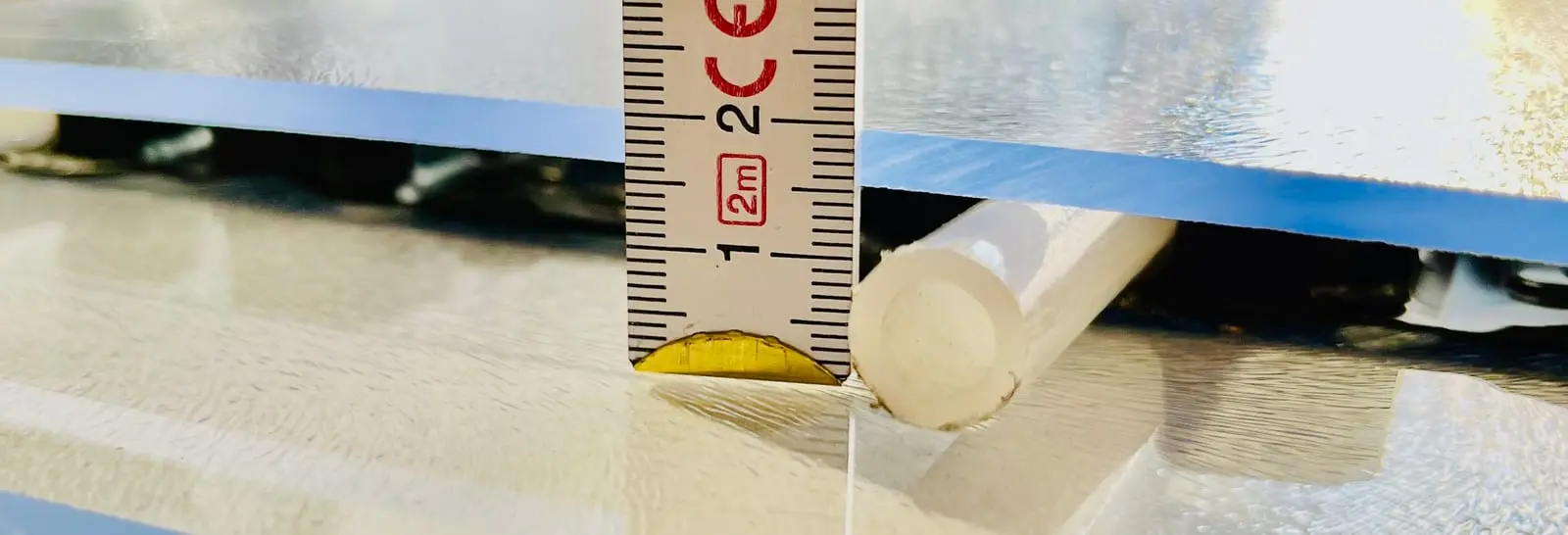 Tape measure on the underfloor heating system: 20 mm thick
